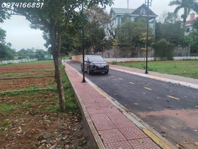 Đất nền hòa lạc bám trục hồ tây - ba vì giá chỉ hơn 3 tỷ, chuẩn pháp lý 0