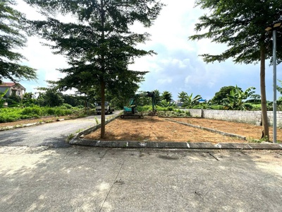 Giá thấp nhất lô đất 100m2 ở phú cát, khu vực trung tâm hòa lạc. phù hợp xây trọ, đầu tư sinh lời, 1