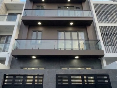 Siêu phẩm ngang 8m - có thang máy  - quận 7   gần ngã 4 nguyễn thị thập  giá 8. x tỷ. 0