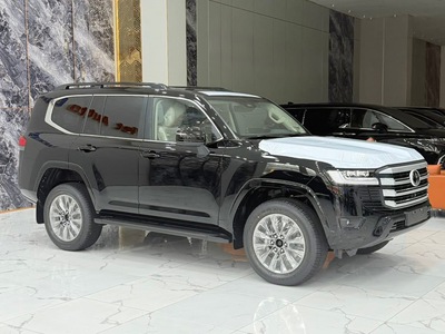 Bán Toyota Land Cruiser LC300 sản xuất 2026, mới 100. xe giao ngay. 3