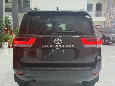Bán Toyota Land Cruiser LC300 sản xuất 2026, mới 100. xe giao ngay. 4