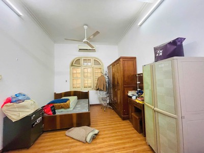 Mặt phố Đường Thành 4 Tầng Mặt Tiền 4.5M 40 Tỷ Lô Góc sát Hàng Bông 2