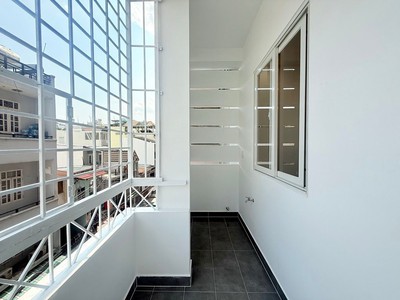 Bán ch cây mai minh phụng q11, 50m  2pn, thang máy, 2.85 tỷ 4