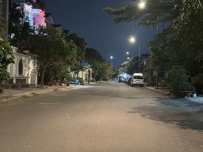 Bán gấp nhà biệt thự đặng thùy trâm ngang 10m 200m2 4 tầng đẹp view sông chỉ 30 tỷ 1