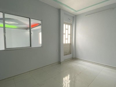 Nhà linh đông hẻm ô tô   sát phạm văn đồng   chỉ 4.5 tỷ 1