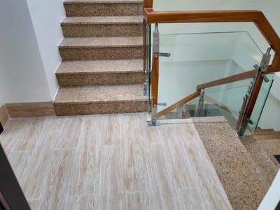 Nhà Nguyễn Thiện Thuật sát chợ Đêm Diện tích : 65,3m 12 tỷ vui lòng lh e Trinh 0