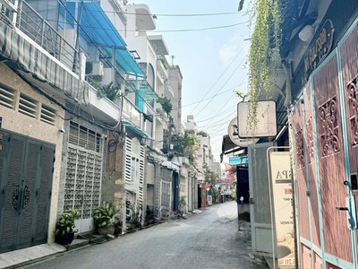 Mặt tiền 5.5m bề thế - di chuyển Q3, Q1 vài phút - lý tưởng cho: VP công ty, Thẩm mỹ viện, CHDV. 1
