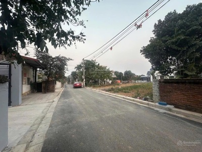 Bán đất phú cát, hòa lạc 100m2 full thổ cư đường ô tô tránh 1