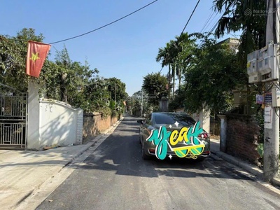 Bán đất phú cát, hòa lạc 100m2 full thổ cư đường ô tô tránh 3