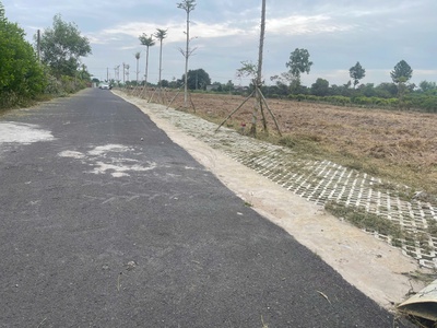 Đất bán 5 lô 5mx25m 100tc shr hồ tràm gần trục cao tốc long thành hồ tràm giá 5.9tr/m2 3