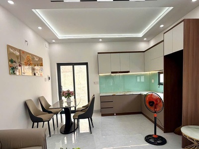 Căn góc thoáng----hẻm rộng ---- full nội thất ---- chỉ 4 tỷ nhỉnh 0