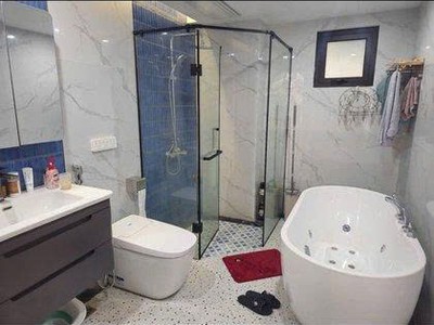 Hiếm nhà đẹp 7 tầng mặt phố Văn Phúc Lý Thường Kiệt , 42m2, mặt tiền 5.6m, vị trí VIP, kinh doanh, 3