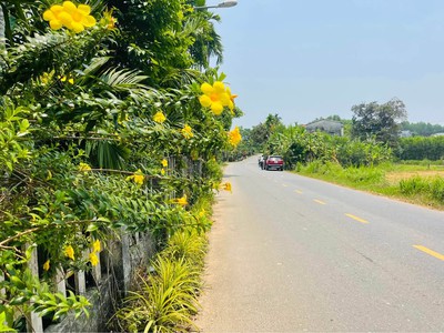 Đất Đường Quốc Lộ 14G Với Hai Mặt Tiền Trước Sau 3