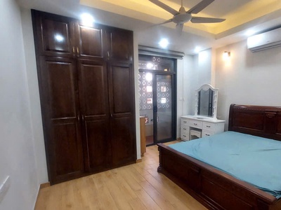 Cần cho thuê căn hộ mặt phố an trạch - đống đa - hà nôi - cách ga cát linh 100m 2