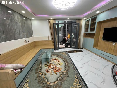 Nhà q7 mới nội thất xịn   ở ngay   gần mặt tiền 0