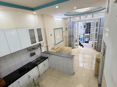 Chdv - bình thạnh - nguyễn văn đậu - 5 tầng đúc thật - hoàn công đủ - 8pn lớn - vận hành 45tr/th - 0