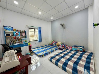 Lô góc tây thạnh tân phú   gần chợ   40m    3.9 tỷ  ở   kinh doanh nhẹ 3