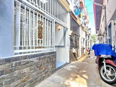 Nhà bán hẻm 2174/1 huỳnh tấn phát 1