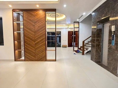 Bán căn biệt thự mặt phố khu Đỉnh Long, ph Tân Bình, TP HD, 174m2, mt 12m, thang máy 1