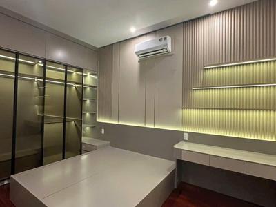 Bán căn biệt thự mặt phố khu Đỉnh Long, ph Tân Bình, TP HD, 174m2, mt 12m, thang máy 11
