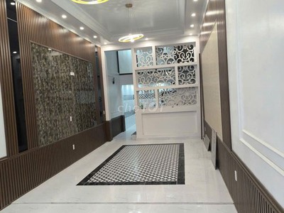 Bán nhà đẹp mặt đường Nguyễn Hữu Tuệ phố Cấm 2