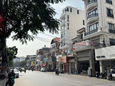 Mặt đường Trần Nguyên Hãn  gần ngã 4 An Dương  - 580m2 - ngang 15m - giá bán hơn 100 tỷ 1