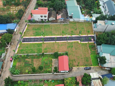 CHỦ CẮT LỖ 300TR lô đất 100m ngay trục chính gần trường đh FPT và HV Tài Chính 2