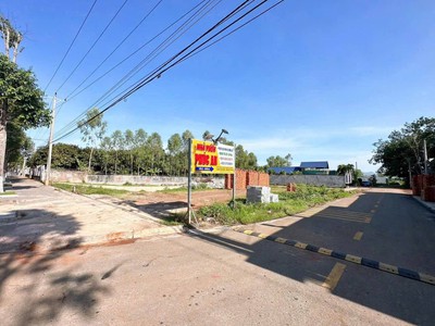  lô đất góc 2 mặt tiền   tl52 long tân  đất đỏ 0