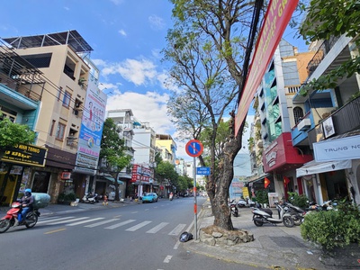 Bán nhà mặt phố 307 bàu cát, tân bình, tp.hcm - 133m2, 2 tầng, 2pn, 15 tỷ, sổ hồng. lh: 0898333313 1