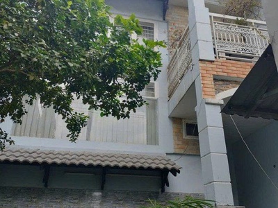 Bán nhà dt siêu rộng : dt đất :  7m x 26m , nỡ hậu nhẹ . dt sàn 220.3m  - kết cấu : hầm , 2 lầu, 2