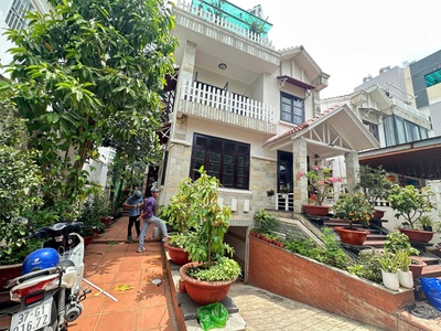 Cho thuê mặt bằng kinh doanh trong biệt thự 1