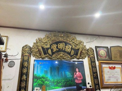 Bán gấp nhà 3 tầng mặt phố Trần Hưng Đạo, 95m2, mặt tiền 5m, vị trí đẹp, kinh doanh tốt, giá 43 tỷ 0