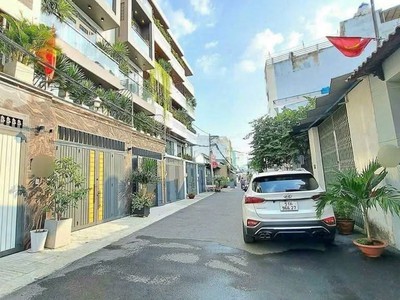 Thầy Vũ trường THPT chuyên Trần Đại Nghĩa cần bán nhà gấp về quê ở 0