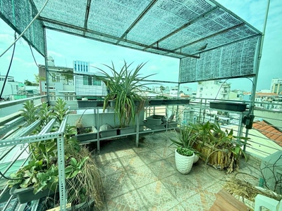 Vị trí: p4 tân bình, khu vực sầm uất, giao thương cực tốt. 3