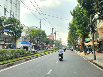 Bán gấp nhà mặt phố bàu cát tân bình 133m2  4.1x33m , 2 tầng, 2pn, hướng đn, sổ hồng riêng, 15 tỷ. 0