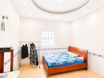 Mặt tiền kinh doanh giáp lê thúc hoạch   103m2 ngang 6   4 tầng   giá chỉ 7.x 3