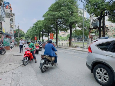 Thửa đất mặt phố ngọc hồi   70m    xe buýt tránh   kd đỉnh 1