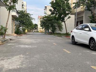 Bán lô đất đường nhánh Hoàng Quốc Việt, TP Hải Dương, 68m2, mt 4m, đường 17.5m, 3.85 tỷ 2
