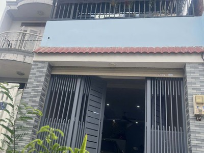 Nhà mặt tiền đường 182 tăng nhơn phú A, 50m, 3 tầng 4