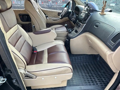Hyundai Starex 6 Chỗ Limousine   Xe Con Không Niên Hạn   Cực Hiếm 3