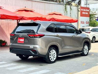 Innova Cross V 2025    Màu Nâu   Giá bán 830tr có thương lượng 4