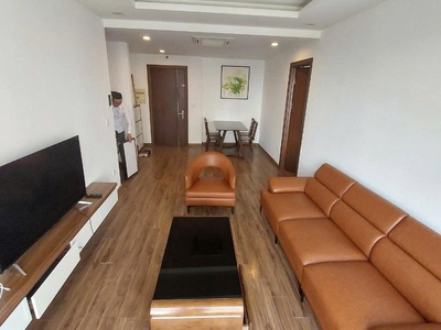 Cho thuê chung cư Gold Season - 47 Nguyễn Tuân- 65m2- 2 ngủ full đồ giá 13,5 triệu 0