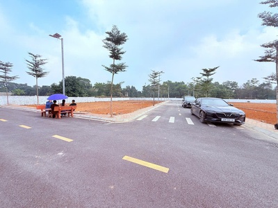 Bán đất thổ cư 209m2, mặt tiền 11m, đường 21, quốc oai, hà nội. sổ đỏ. giá 35tr/m2. 2