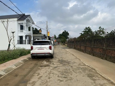 Đất phú cát - hòa lạc  105,2m  full thổ 3