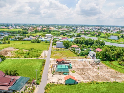 Đất mặt tiền đường Trương Định sát chợ Cần Đước 2