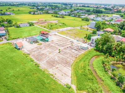 Đất mặt tiền đường Trương Định sát chợ Cần Đước 1