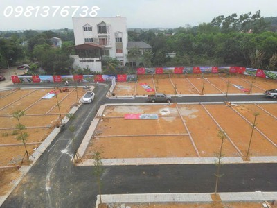 Chỉ 2,5 tỷ   đầu tư đất nền làn 2 quốc lộ 21 hòa lạc . lh 0981376738 0