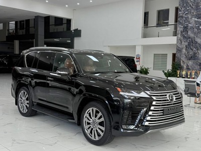 Giao ngay Lexus LX600 4 chỗ VIP, sản xuất 2026. 2