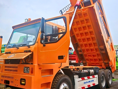 Hot deal trong tuần   Xe ben SHACMAN đầu lệch 385HP Cummins 3
