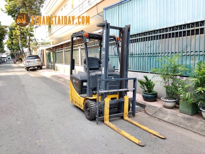 Xe nâng điện ngồi lái KOMATSU FB10M-12 5